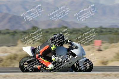 media/Dec-04-2025-Racers Edge (Thu) [[5ebc9f124d]]/3-B Group/5-Session 2 Turn 2 inside Speed Pans/